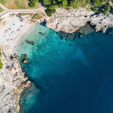 Διαμέρισμα A&a