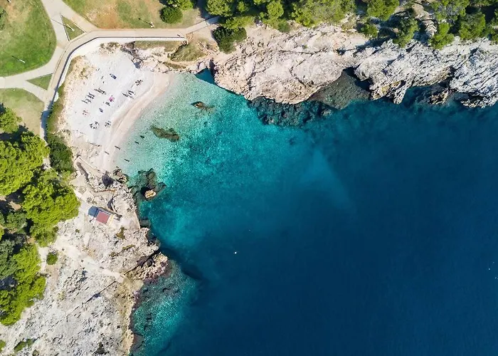 Διαμέρισμα A&a